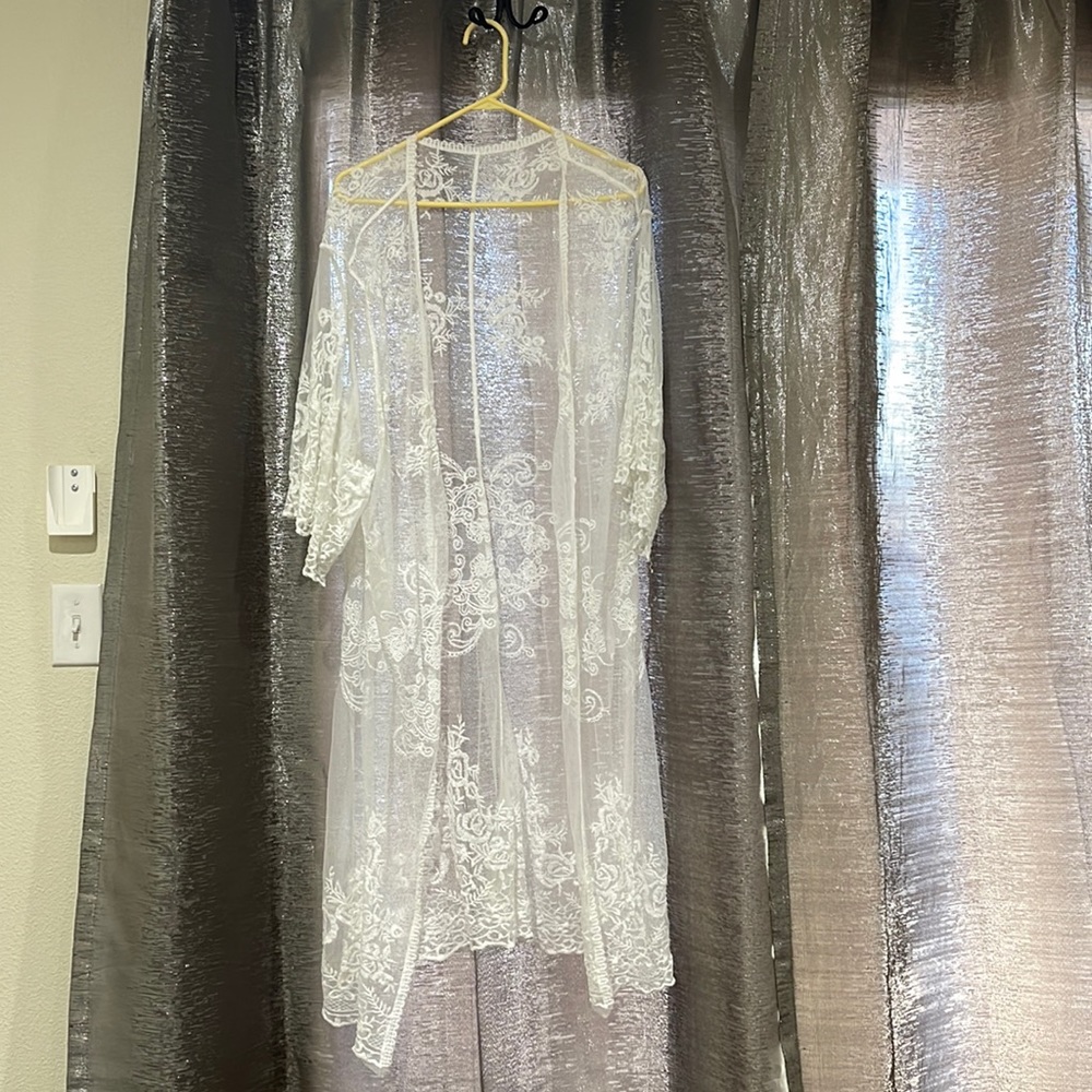 Lace white Kimono